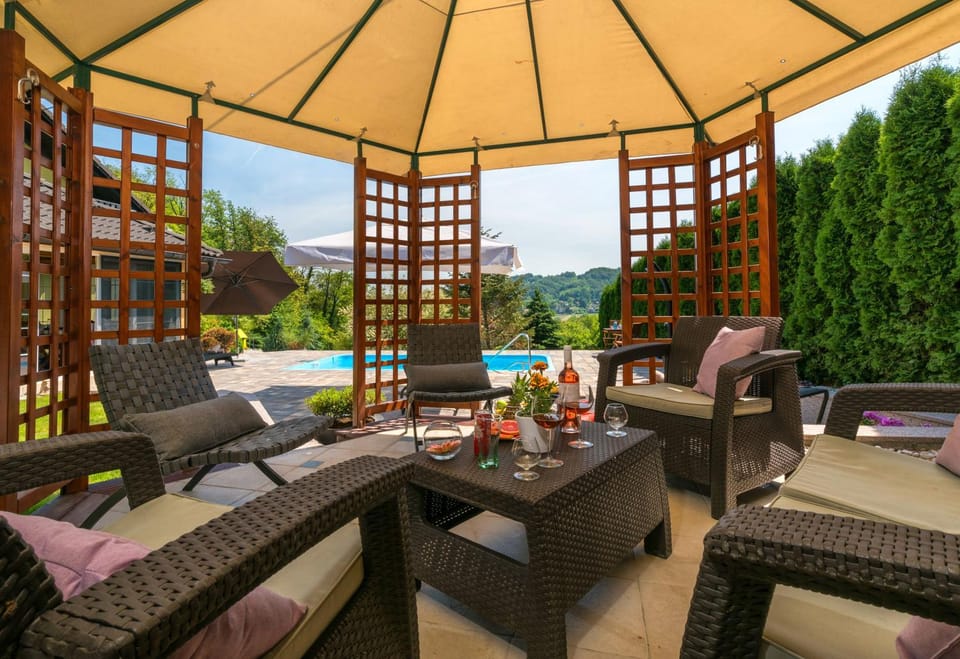 Garden, Garden view, Pool view