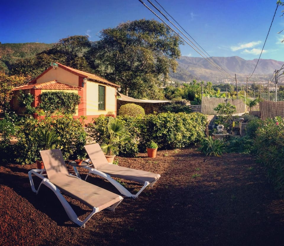 Natural landscape, Garden, Garden, Solarium, Balcony/Terrace, Garden view, Mountain view, sunbed