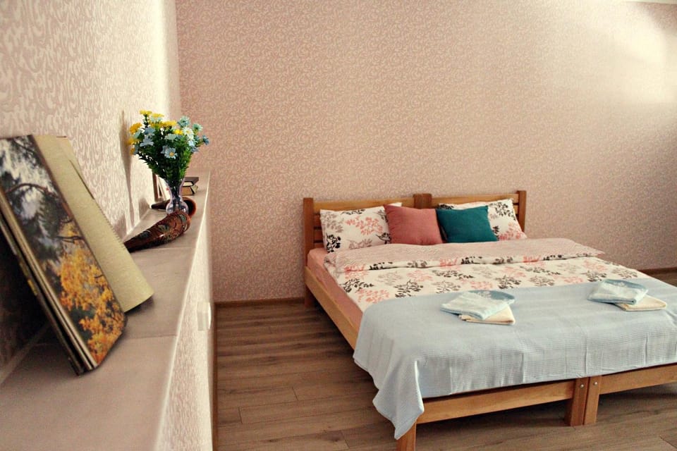Living room, Photo of the whole room, Seating area, Bedroom