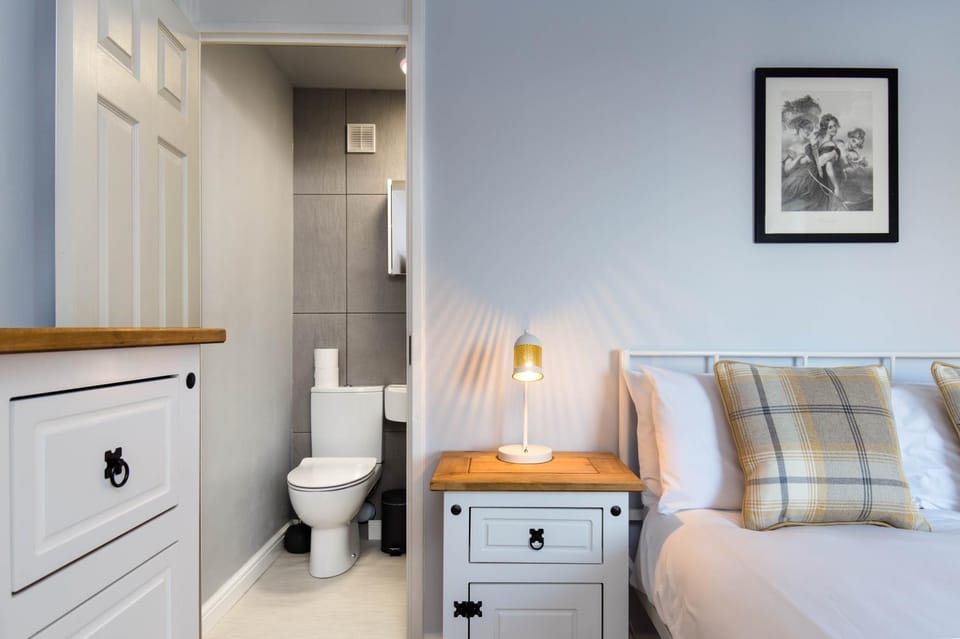 Bathroom, Bedroom