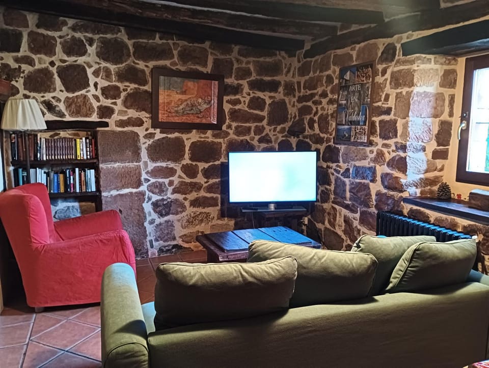 Library, TV and multimedia, Living room
