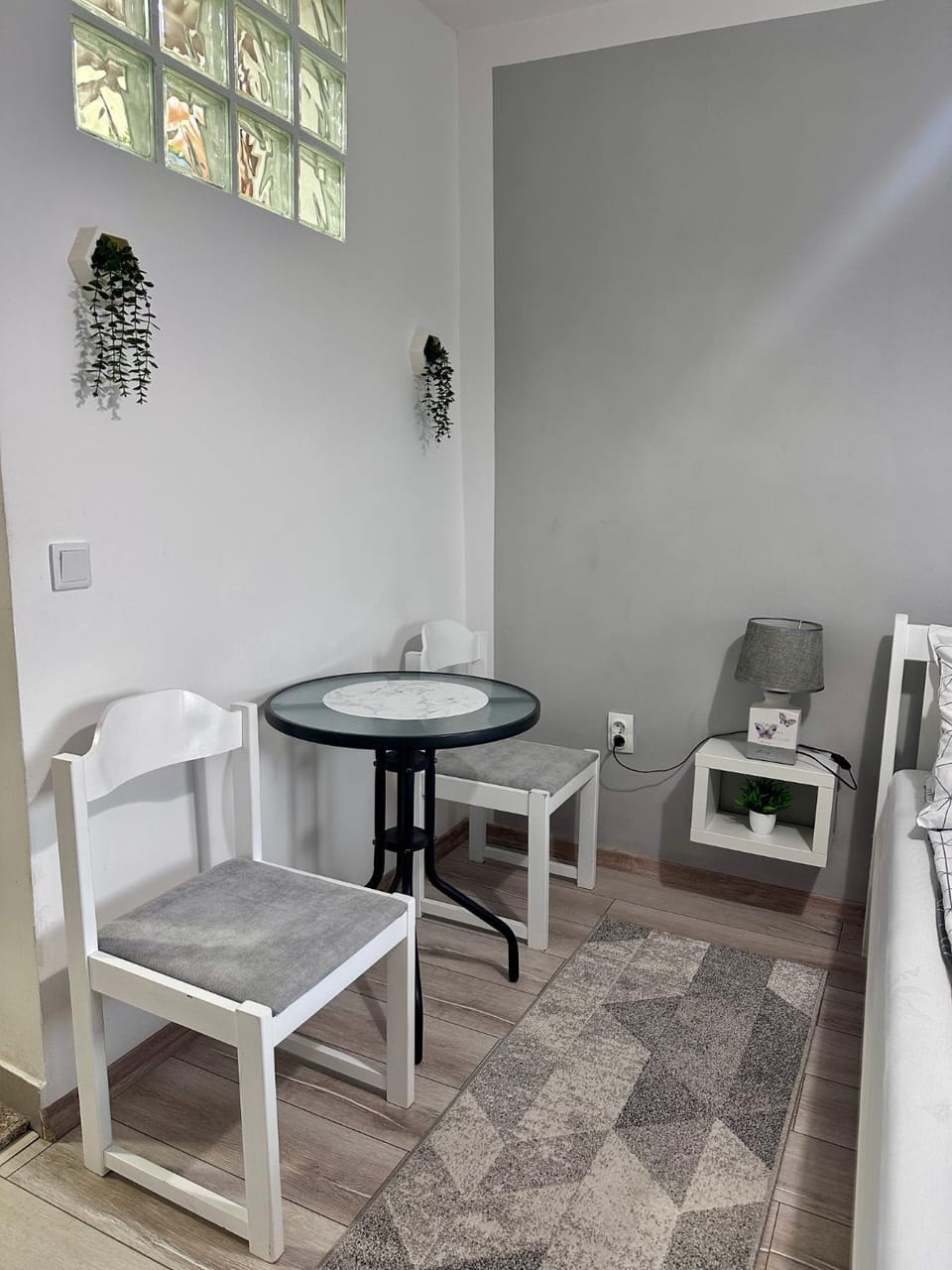 Seating area