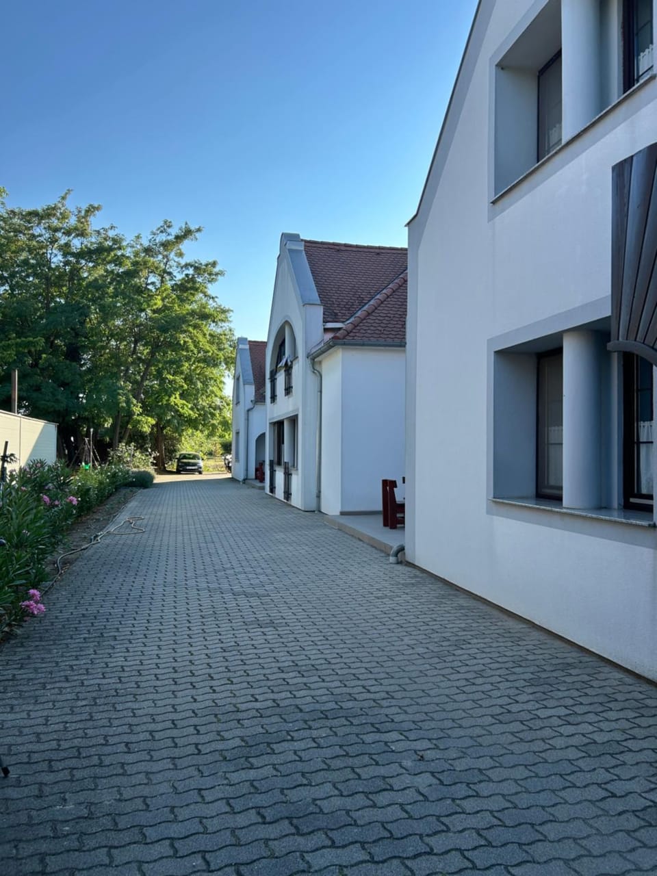 Property building, Day, Street view