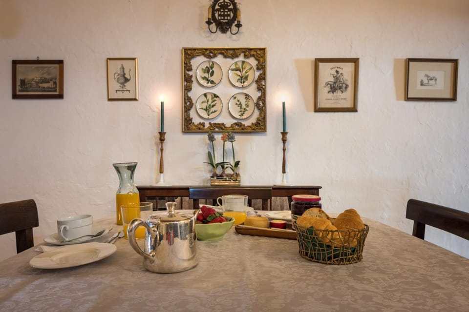 Dining area, Area and facilities