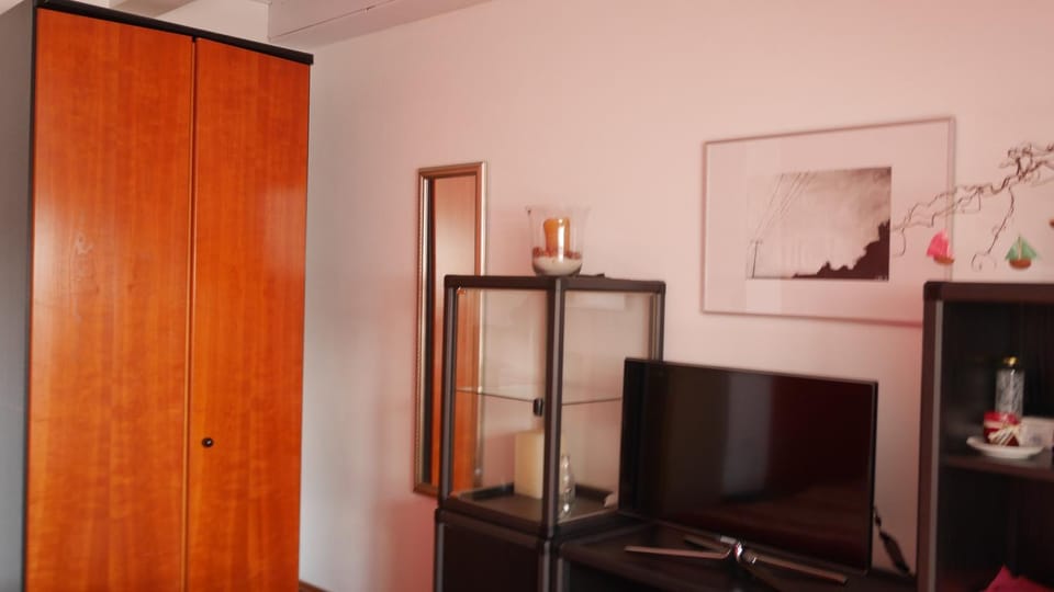 Ruhiges Zimmer Nähe Nürnberg Messe mit Wallbox Vacation rental in Nuremberg
