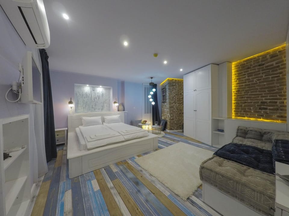 SABORNA 25 GUEST HOUSE Bed and Breakfast in Plovdiv