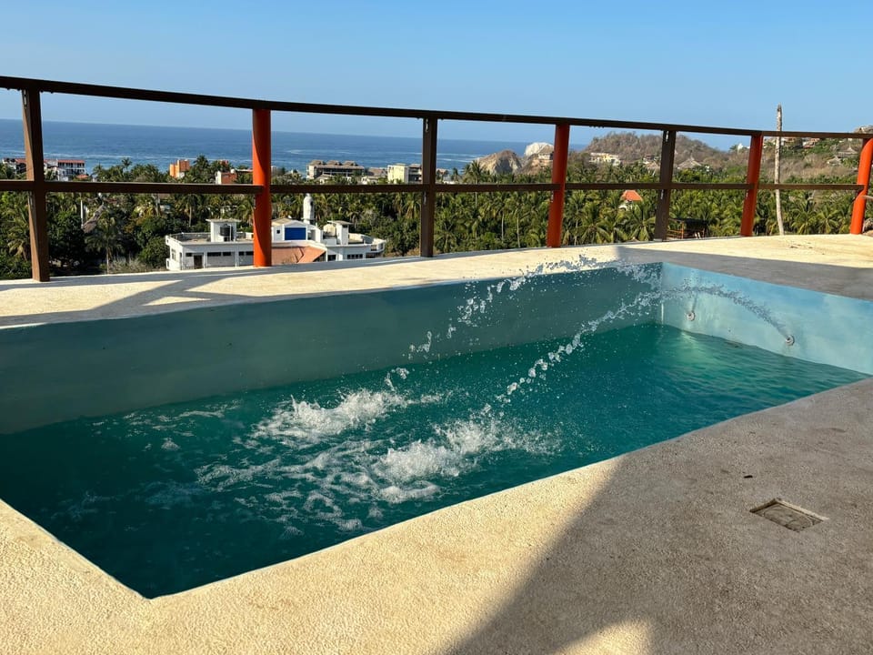 Bathroom, Swimming pool
