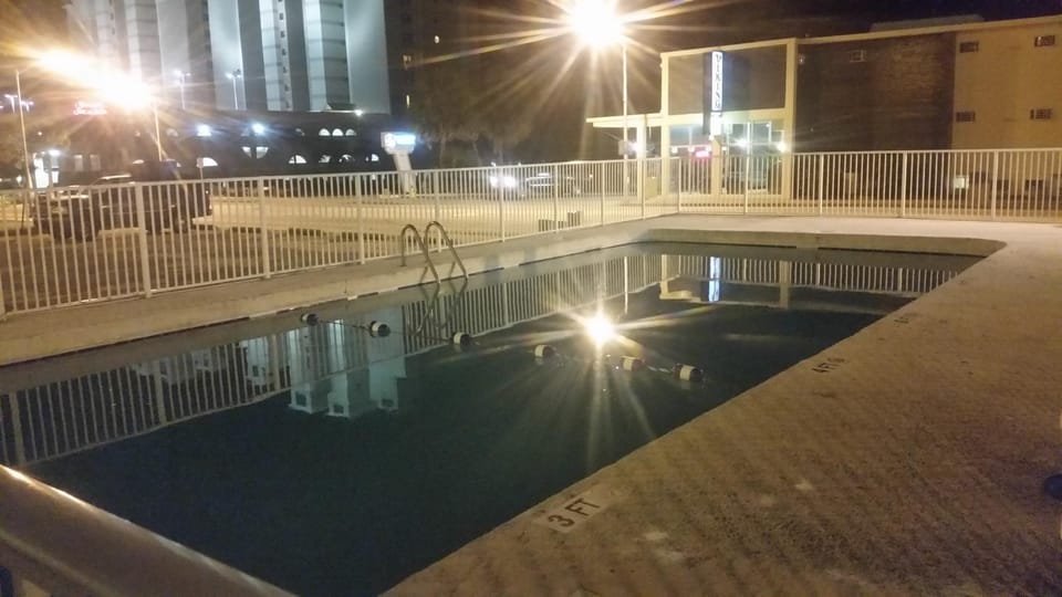 Night, Swimming pool