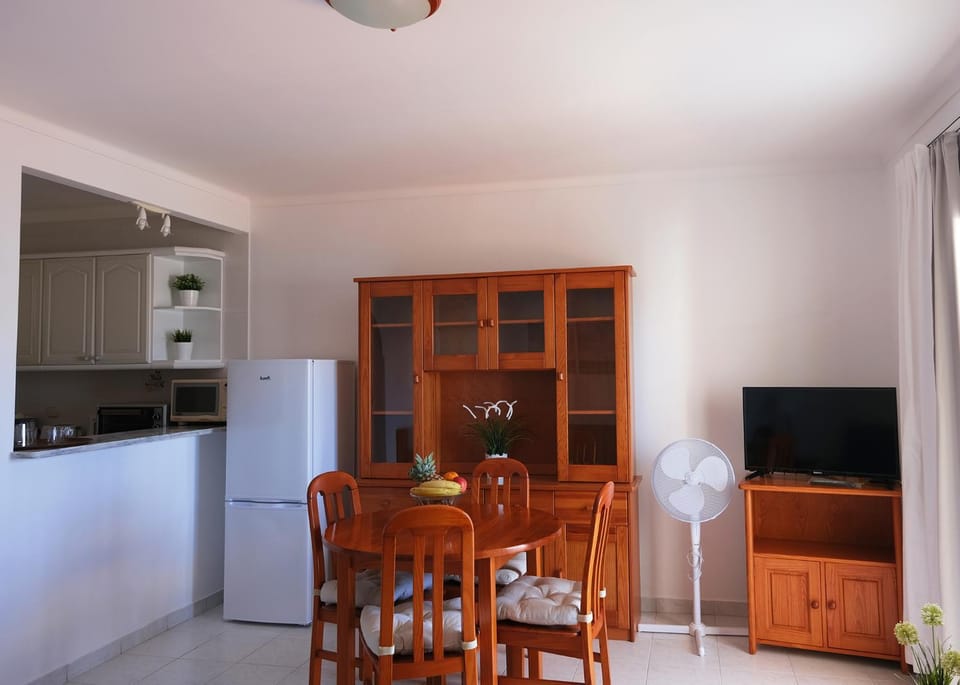 TV and multimedia, Dining area