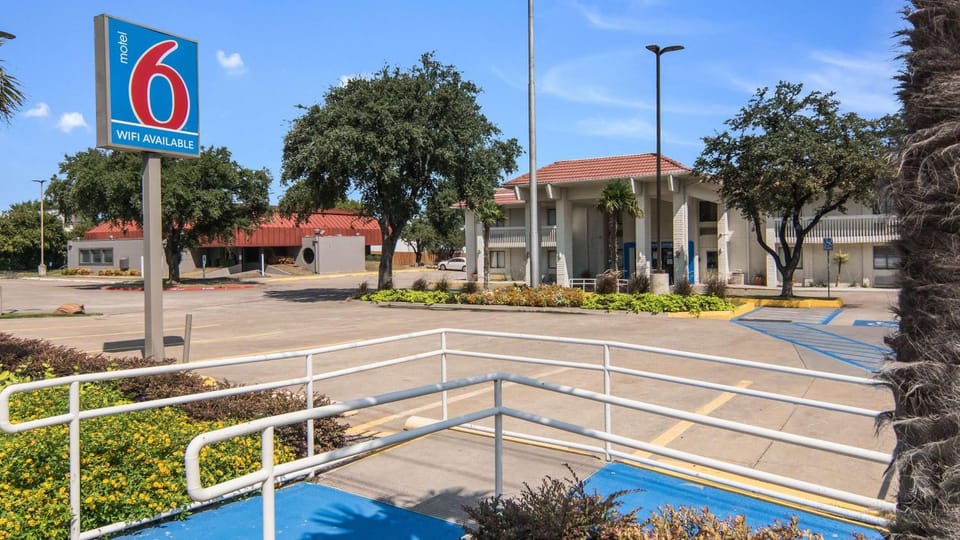 Property building, On site