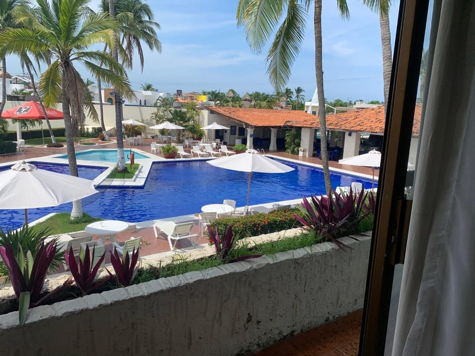 View (from property/room), Pool view