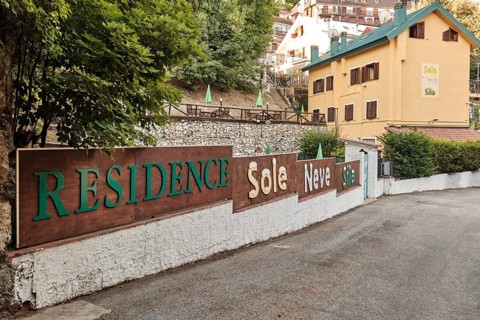 Property building, Property logo or sign