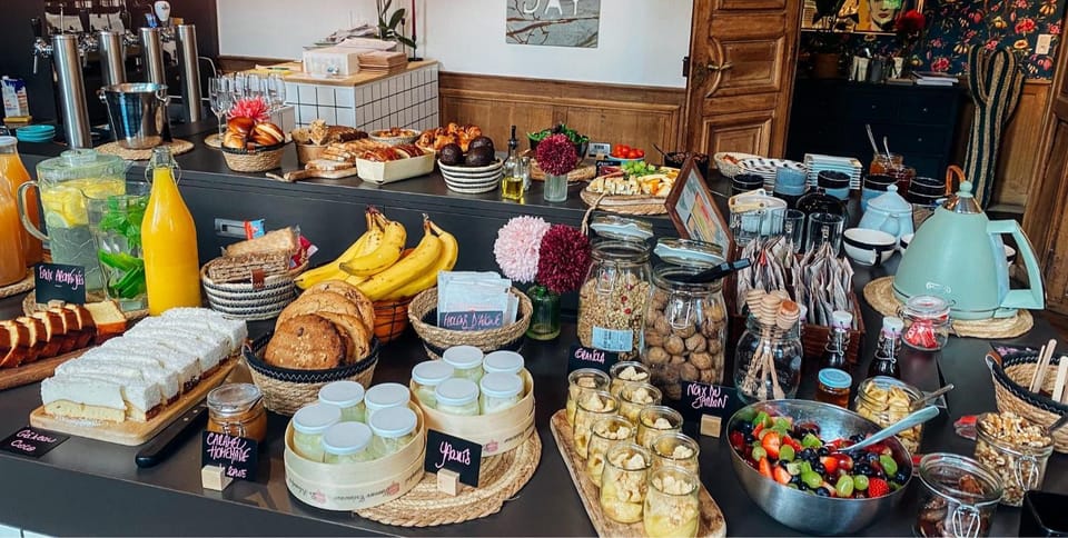 Breakfast, Breakfast, Continental breakfast, Continental breakfast, Buffet breakfast, Buffet breakfast