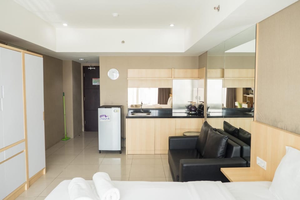 Seating area, Bedroom