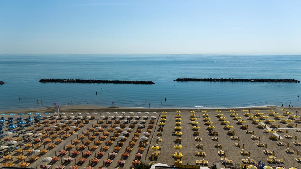 Bird's eye view, View (from property/room), Beach, Beach, Sea view