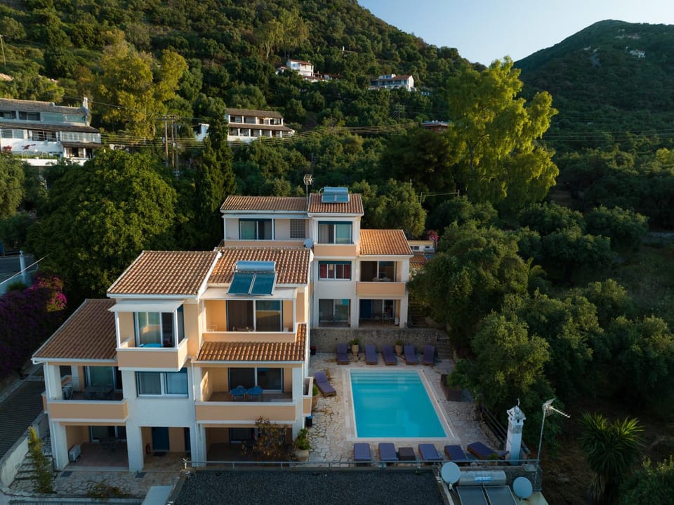 Property building, Bird's eye view