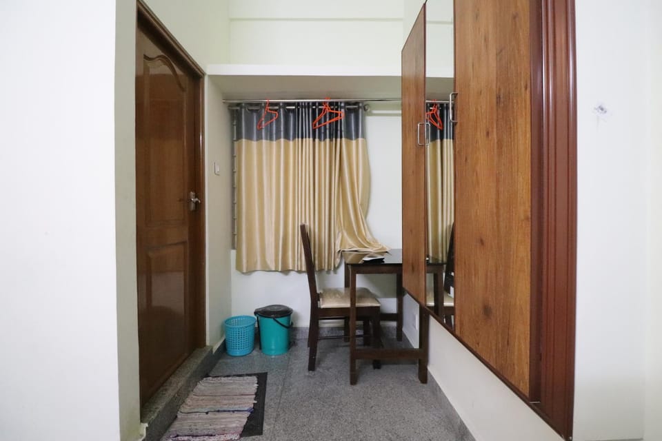 Jippus Galaxy Budget Air port hotel Campground/ 
RV Resort in Kochi