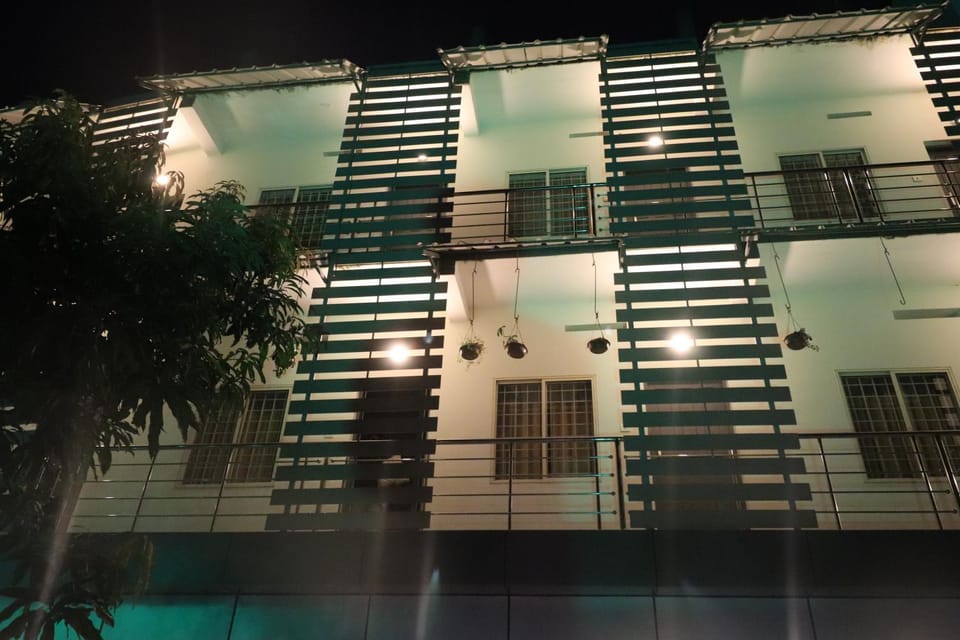 Jippus Galaxy Budget Air port hotel Campground/ 
RV Resort in Kochi