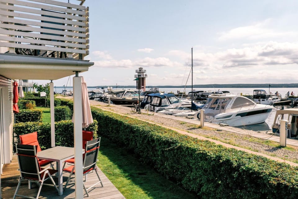 Balcony/Terrace, Balcony/Terrace, Lake view