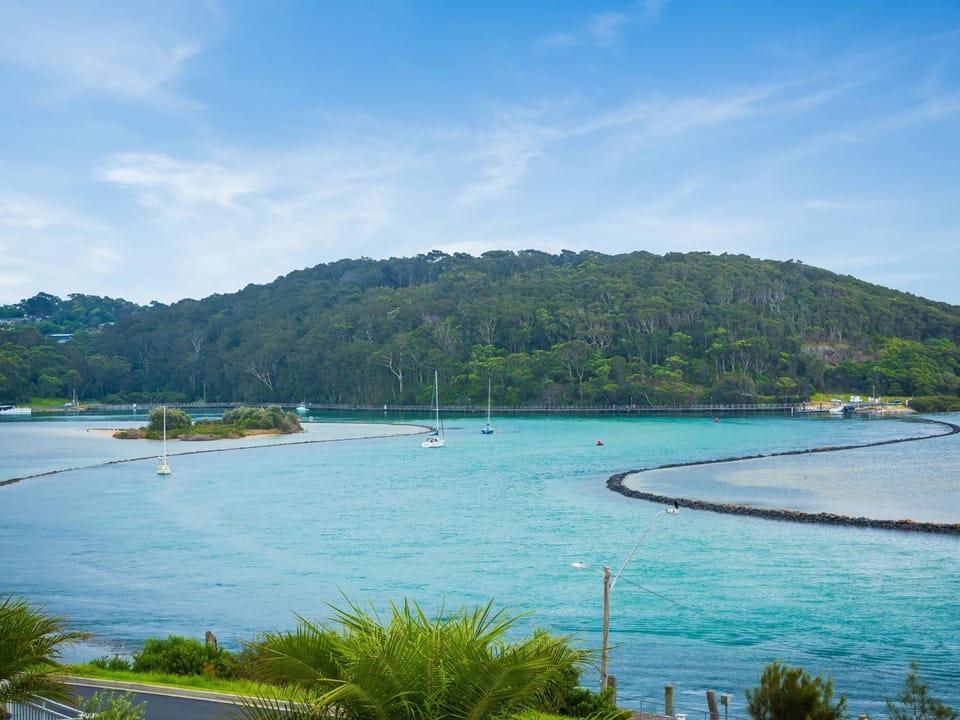 Grand Pacific 2 Unit 1 - Ground Floor Apartment in Narooma