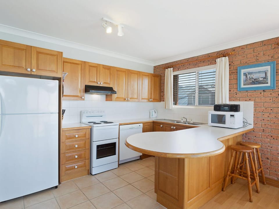 Grand Pacific 1 Unit 3 - First Floor Apartment in Narooma