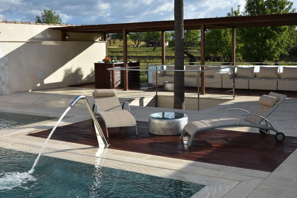 Swimming pool, Swimming pool