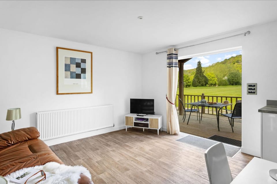 TV and multimedia, View (from property/room), Balcony/Terrace, Living room, Seating area