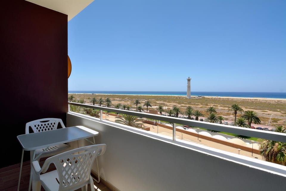 Balcony/Terrace, City view, Sea view, Street view