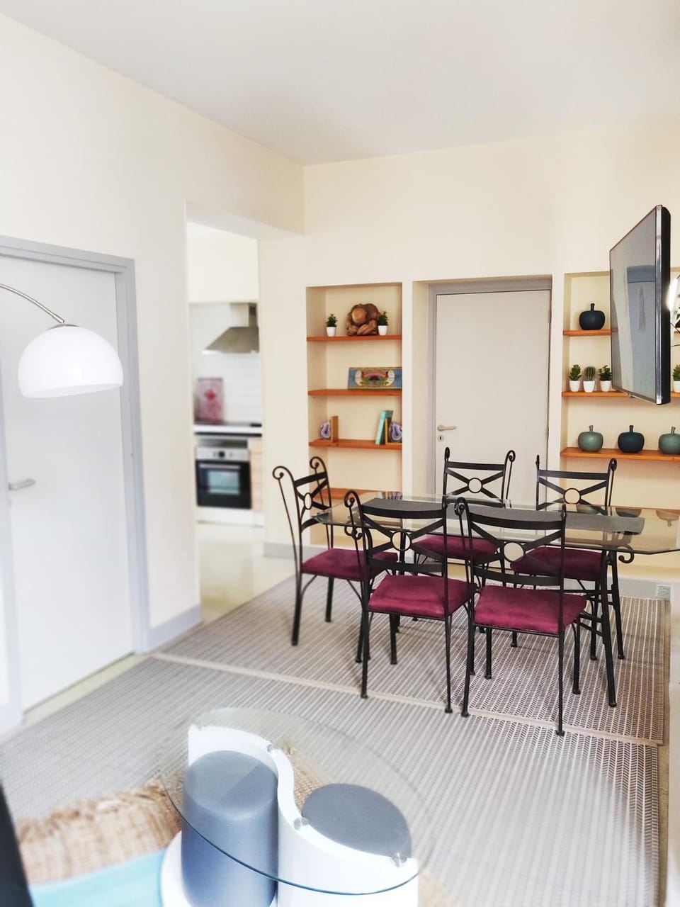 Living room, Dining area