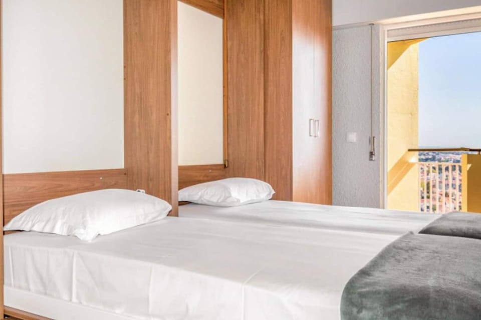 Wonderful Studio in Cascais with Sea View Apartment in Cascais