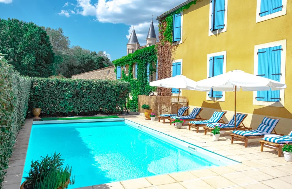 Property building, Swimming pool