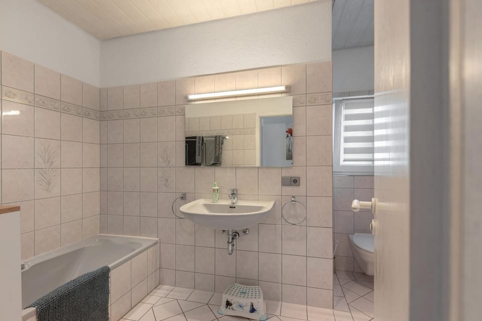 Bathroom, Living room