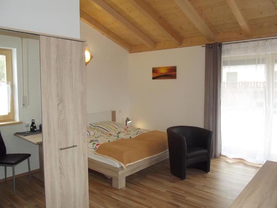 Gästehaus Hubertus Bad Aibling Apartment in Bavaria