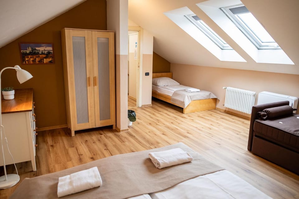 Bed, Photo of the whole room, Seating area, Bedroom, towels, wardrobe