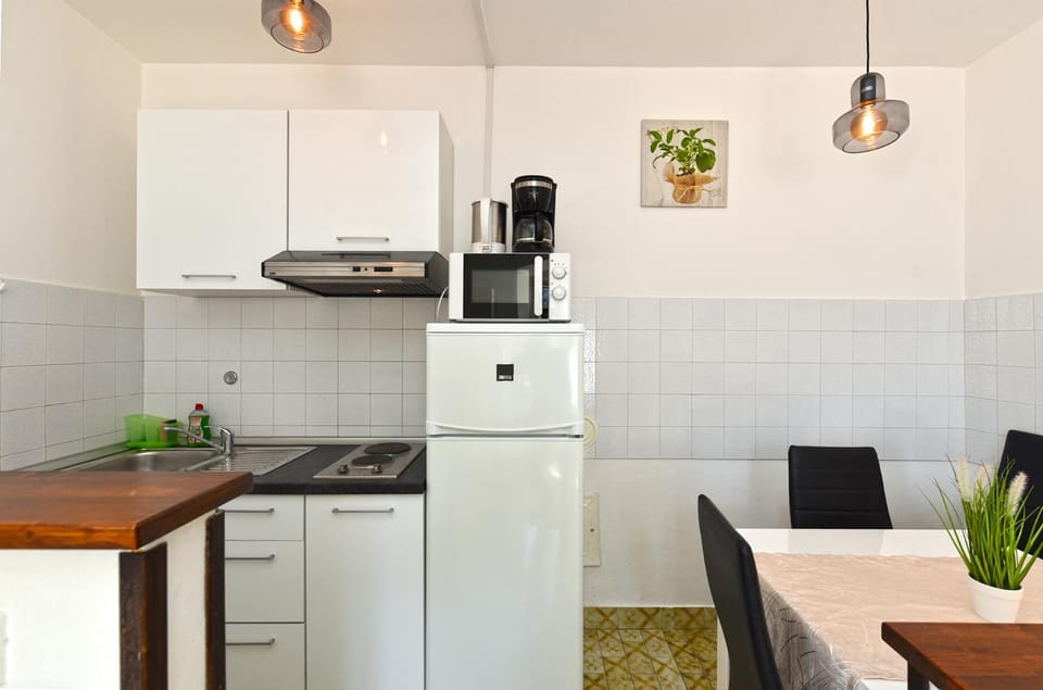 Apartment Riva Rabac 1825 Apartment in Istria County