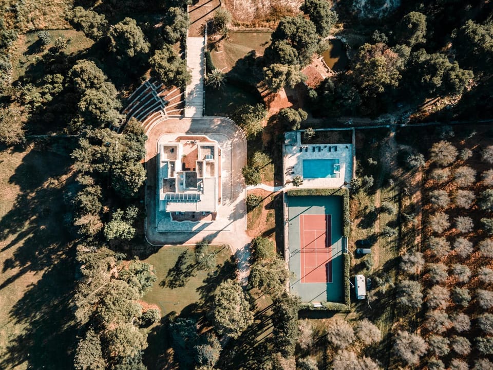 Property building, Garden, Tennis court, Swimming pool