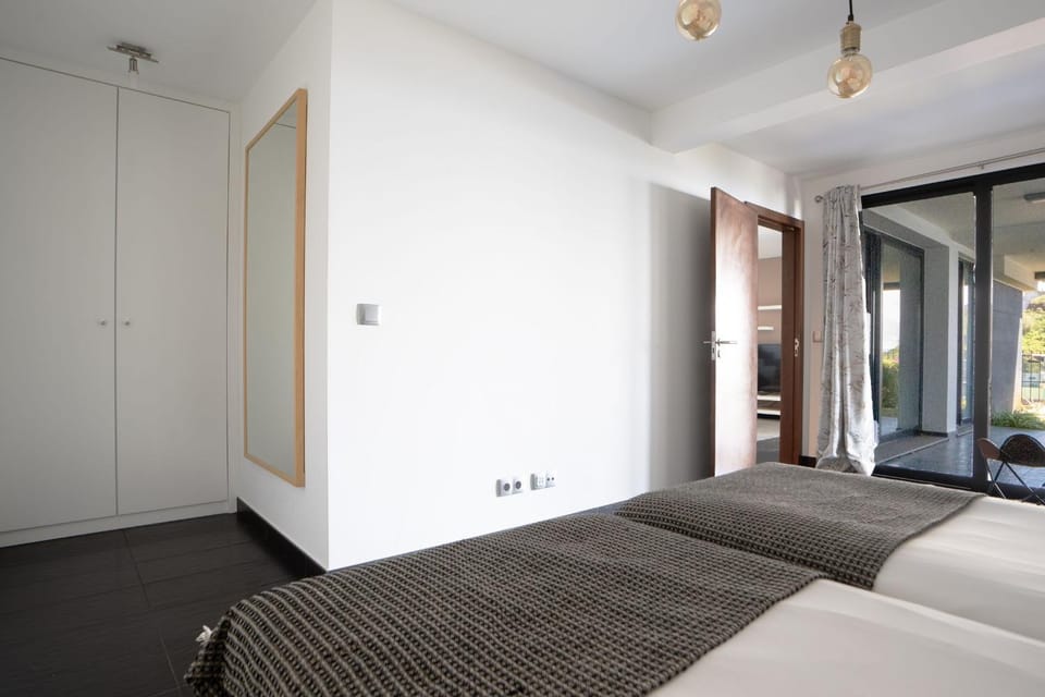 Villa Ocean Sight by LovelyStay Villa in Madeira District