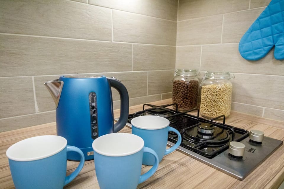Coffee/tea facilities, Kitchen or kitchenette