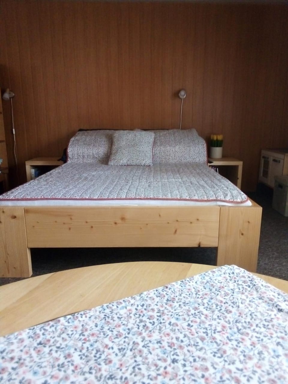Bed, Photo of the whole room