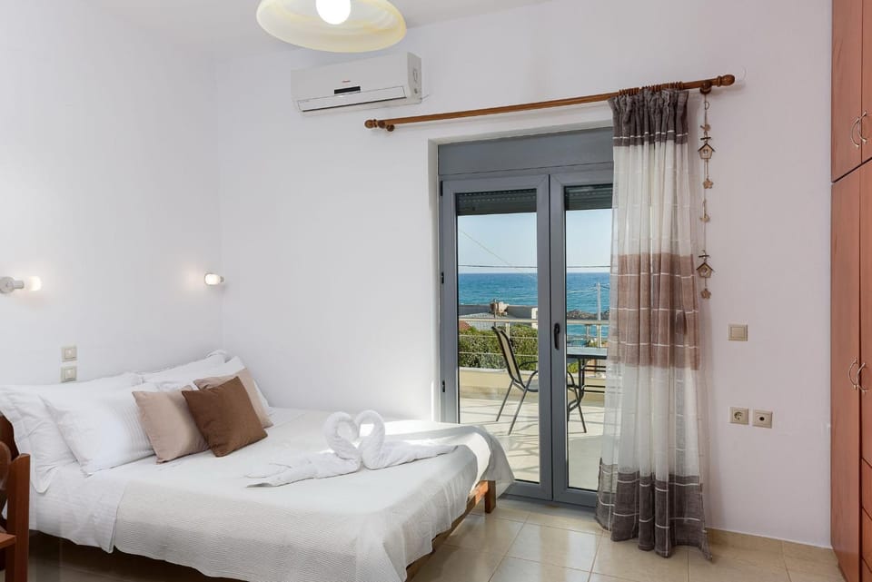 Bedroom, Sea view