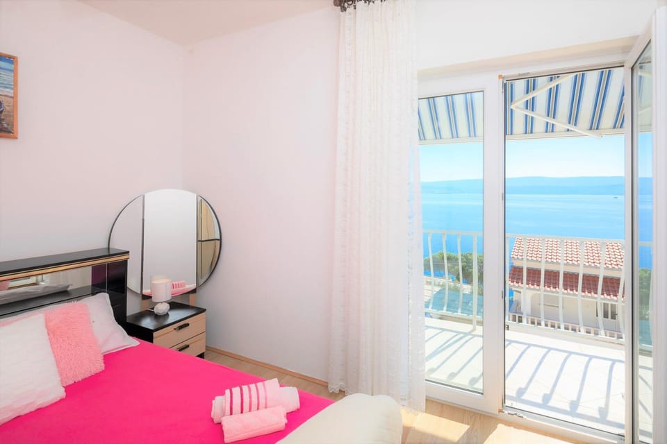 Bedroom, Sea view