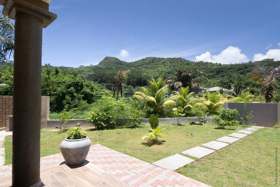 Flora's Self Catering Apartments Apartment in Africa