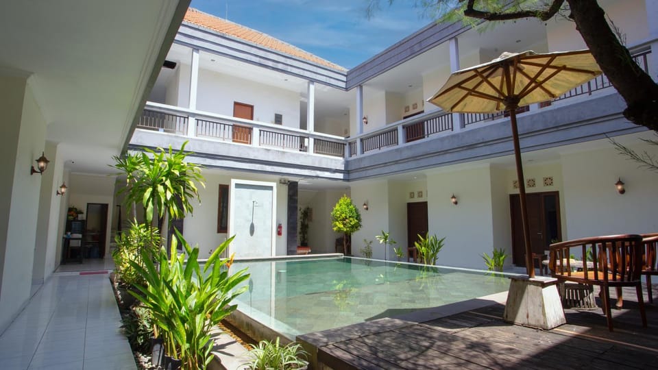 Property building, Swimming pool
