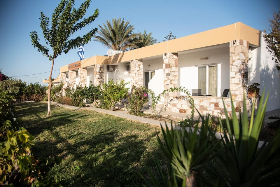 Property building, Garden, Garden view