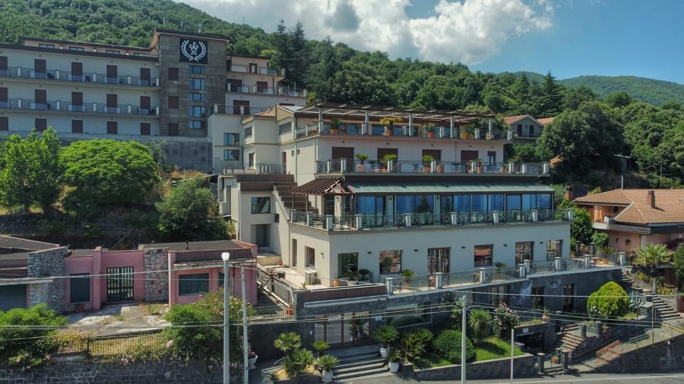 Property building, Natural landscape, Mountain view