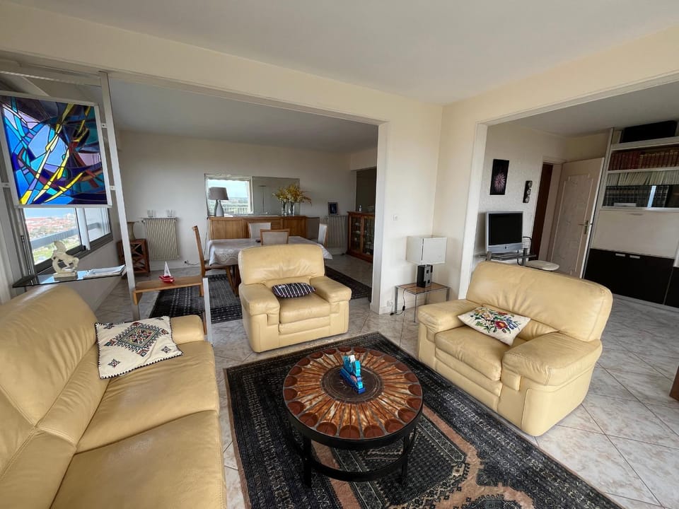 Appartement spacieux avec vue imprenable, parking privé - FR-1-319-374 Apartment in Arcachon