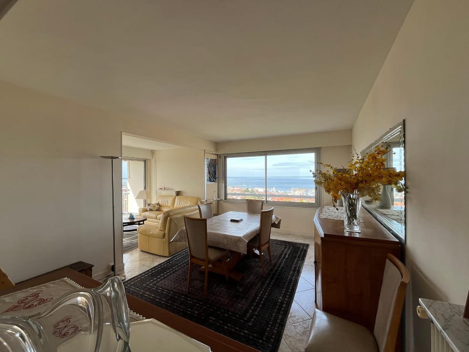 Appartement spacieux avec vue imprenable, parking privé - FR-1-319-374 Apartment in Arcachon