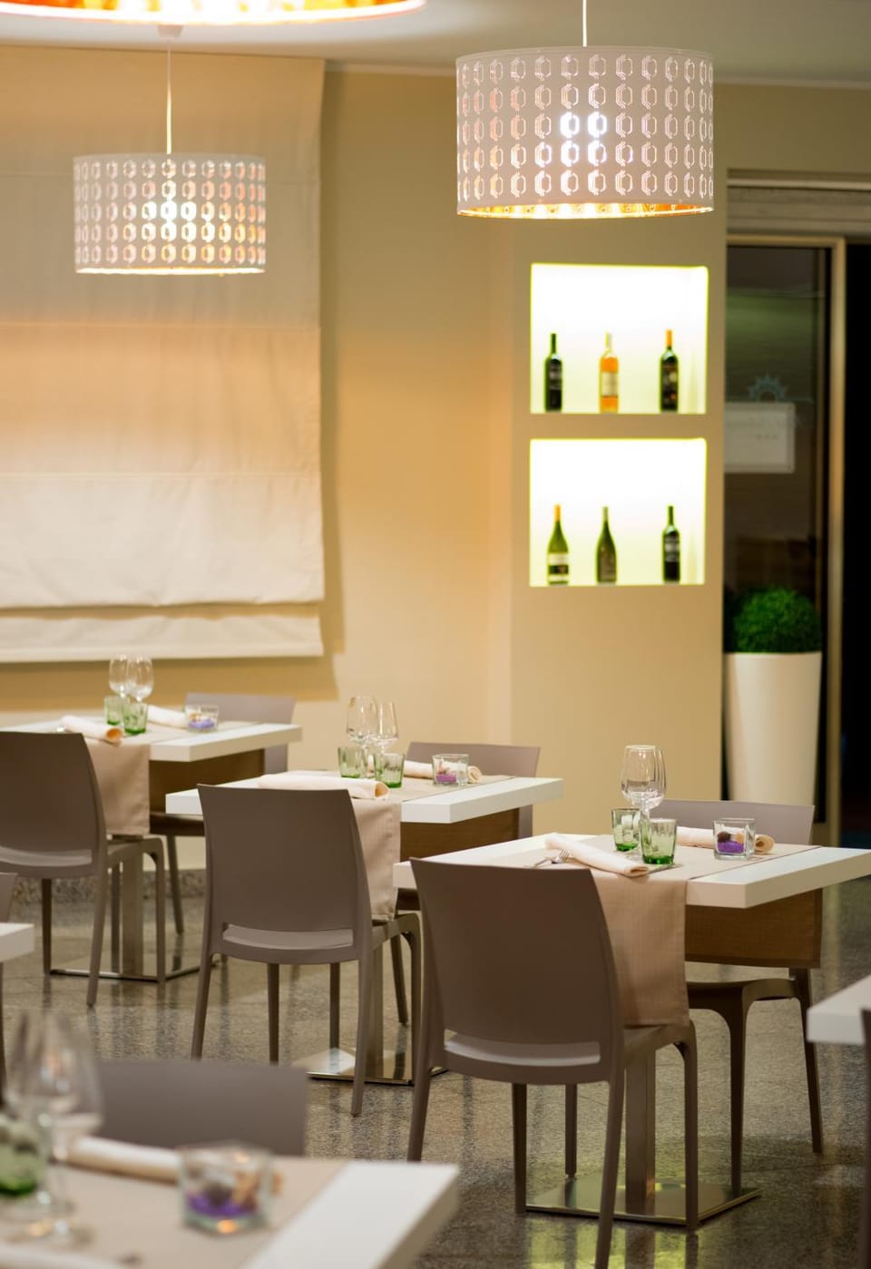 Restaurant/places to eat