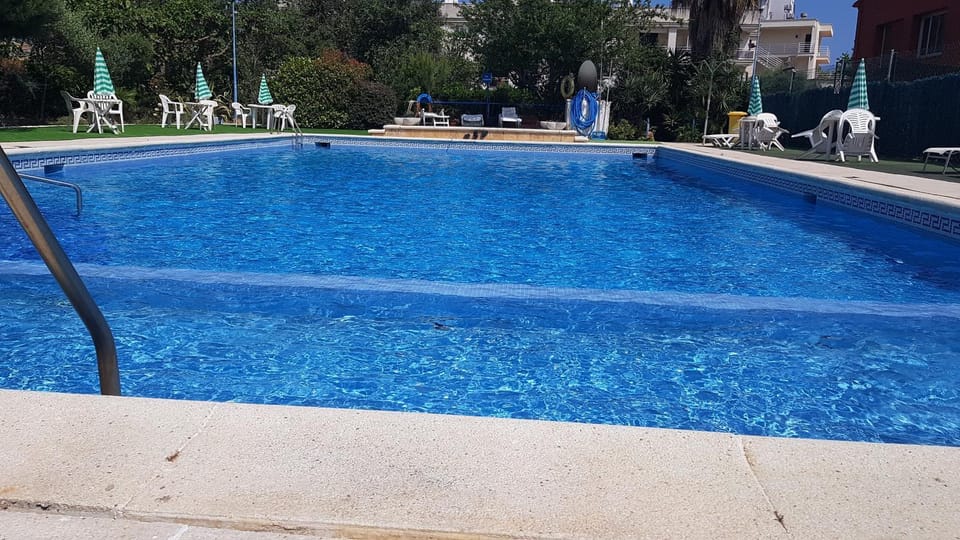 Pool view, Swimming pool