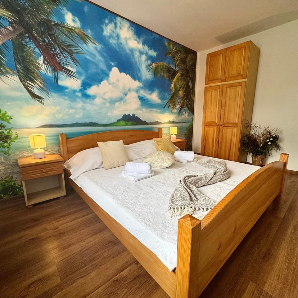 Bed, Photo of the whole room, Bedroom, towels, wardrobe